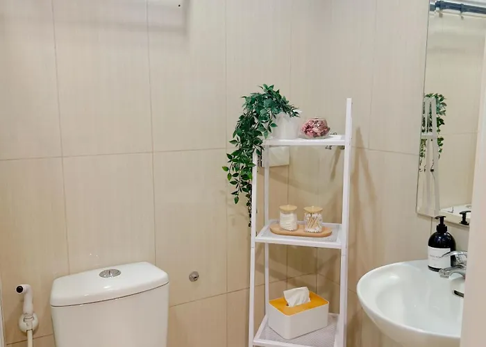 Moa Shell Residences Tower B 1br With Pullout Bed And Sofabed Balcony Pool View *