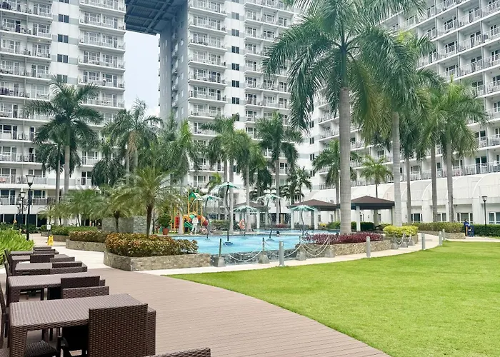 Moa Shell Residences Tower B 1br With Pullout Bed And Sofabed Balcony Pool View Aparthotel Manila