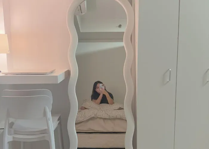 Moa Shell Residences Tower B 1br With Pullout Bed And Sofabed Balcony Pool View * Manila