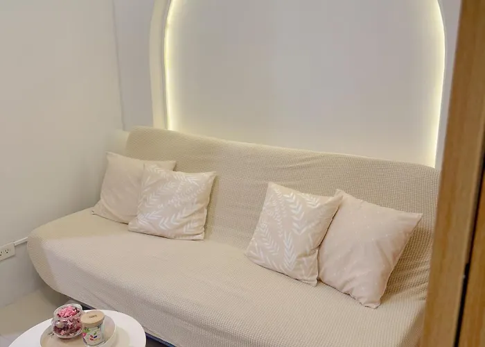 Aparthotel Moa Shell Residences Tower B 1br With Pullout Bed And Sofabed Balcony Pool View Manila